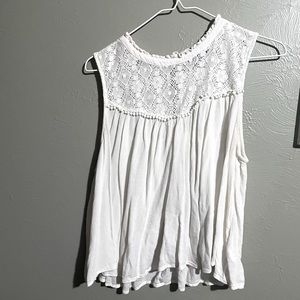 American eagle white top